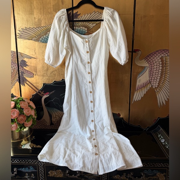 Urban Outfitters Dresses & Skirts - Urban Outfitters Maria White Puff Sleeve Button Front Midi Dress - Size M